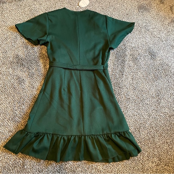 NWT! Emerald Green Flutter Sleeve Wrap Ruffle Dress - Picture 6 of 11